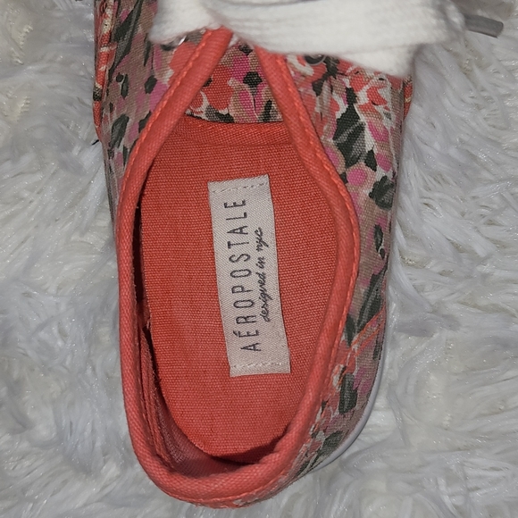 AEROPOSTALE  floral shoes - Picture 5 of 8